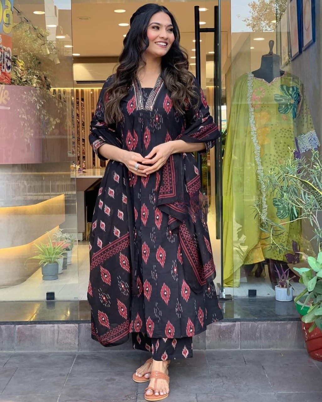 Kalaai Designer Printed Cotton Bland Kurti With Bottom Dupatta Suppliers In India
